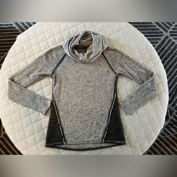 Kuhl Sweaters - KUHL Small Light & Dark Gray Cowl Neck Sweater Originally $99